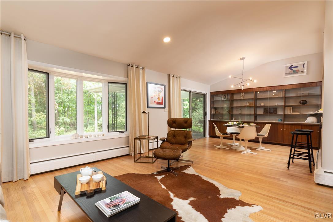 3745 Oakland Road Bethlehem, PA 18020 - Photo 6 of 43 Gallery Image 6