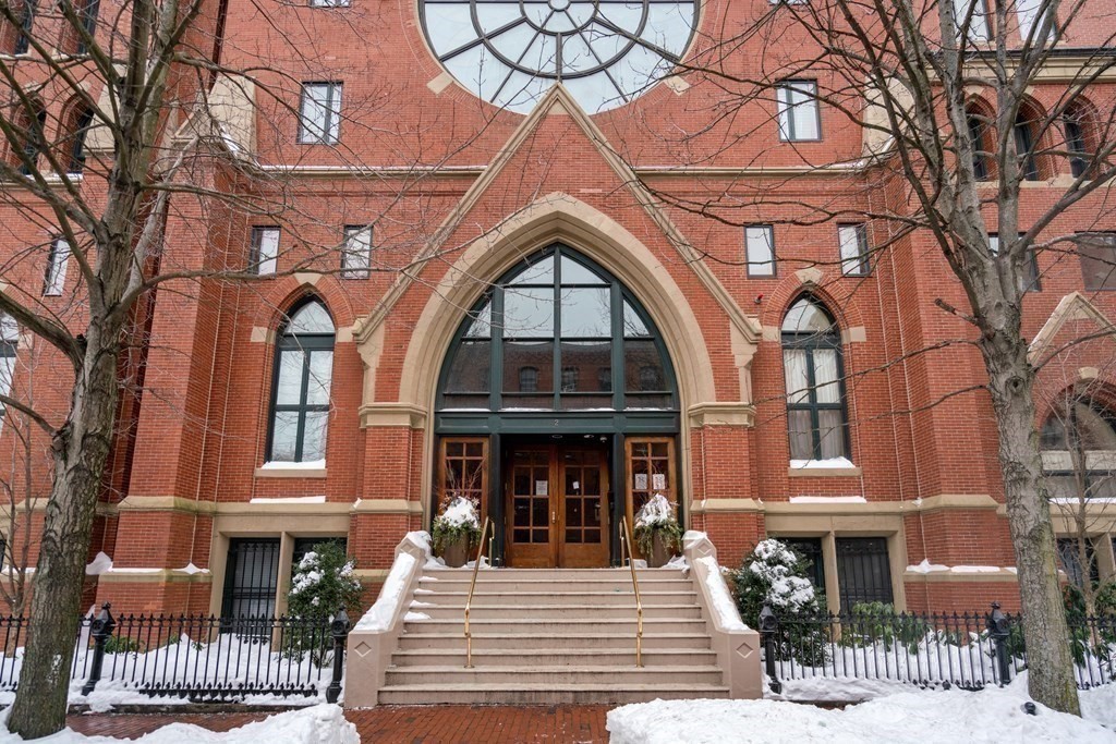 2 Clarendon Street, Unit 401 Boston, MA 02116 - Photo 15 of 24