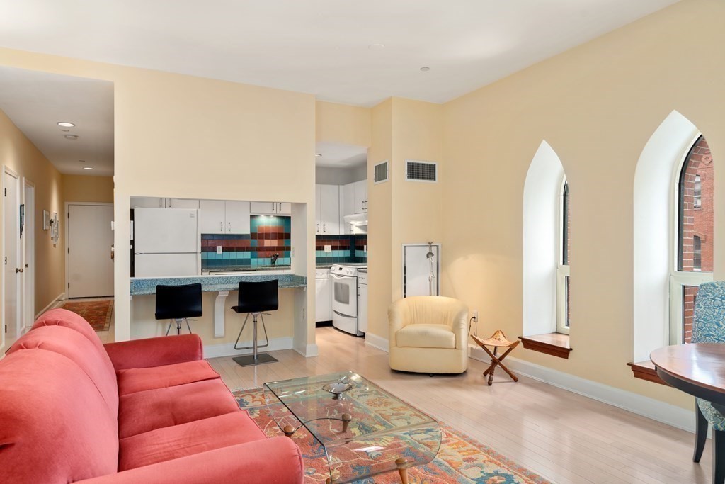 2 Clarendon Street, Unit 401 Boston, MA 02116 - Photo 7 of 24