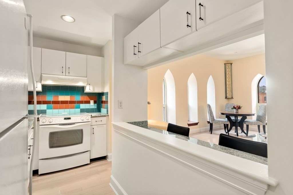 2 Clarendon Street, Unit 401 Boston, MA 02116 - Photo 8 of 24