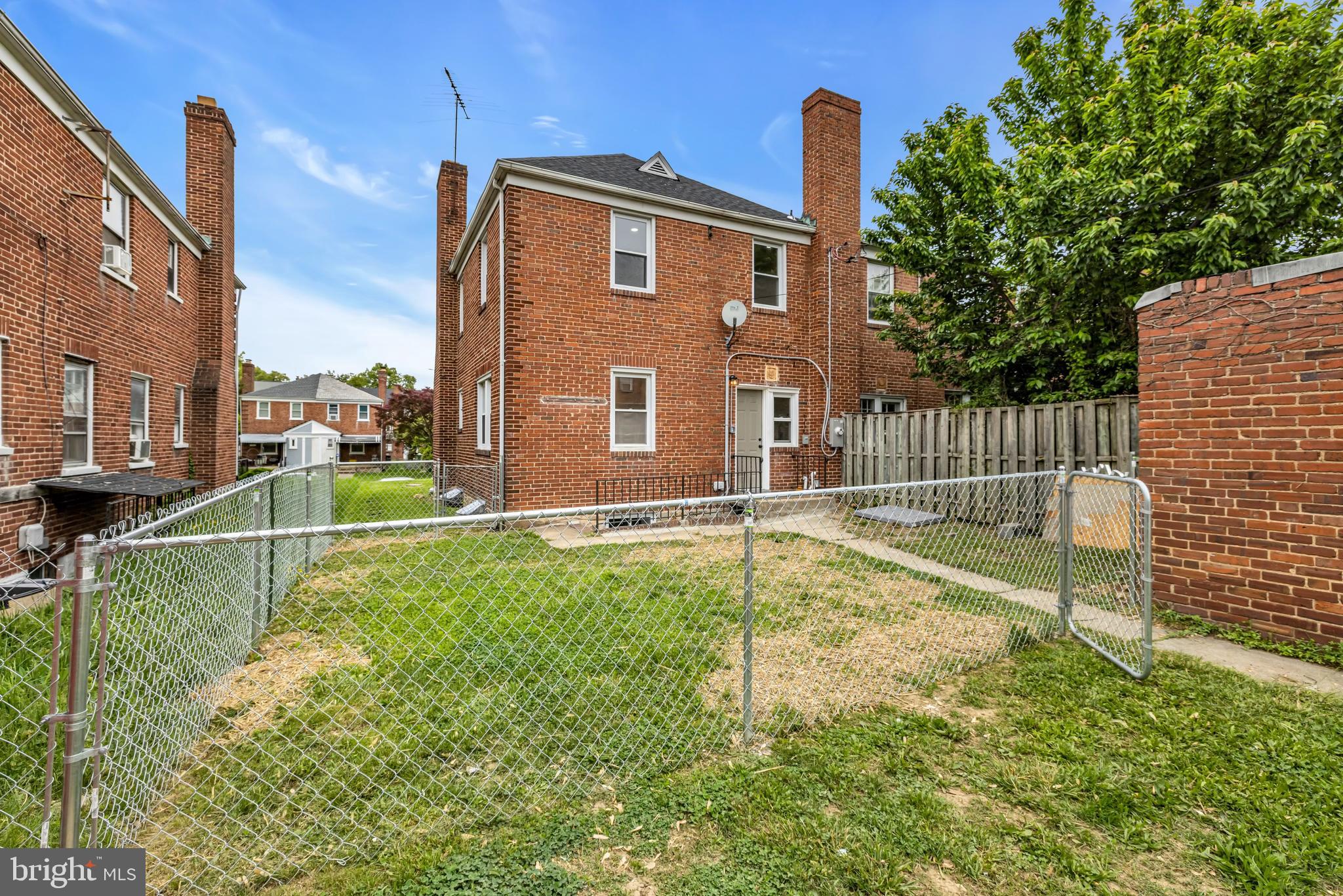 1513 Kingsway Road Baltimore, MD 21218 - Photo 33 of 47 fenced in back yard