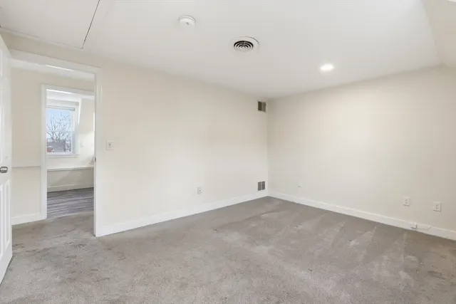 $2,600 | 294 Great Road, Unit REAR, Littleton, MA 01460