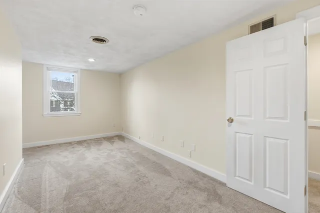 $2,600 | 294 Great Road, Unit REAR, Littleton, MA 01460