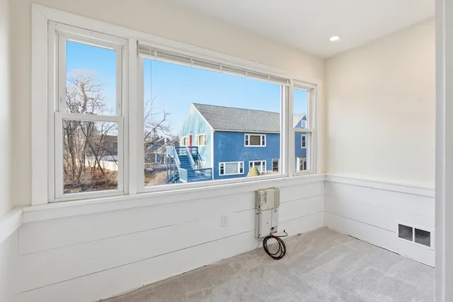 $2,600 | 294 Great Road, Unit REAR, Littleton, MA 01460