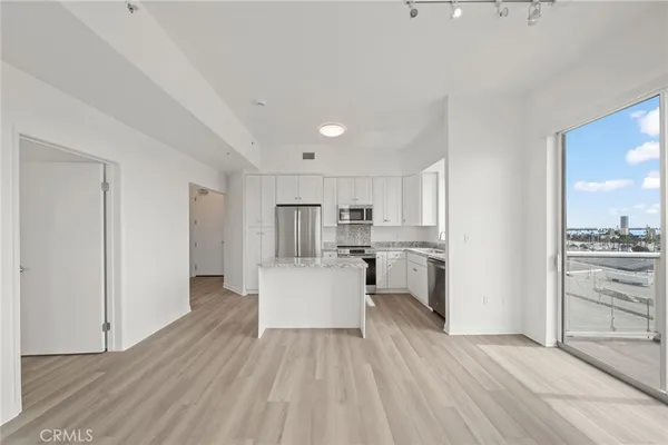 $568,000 | 488 East Ocean Boulevard, Unit 717, Long Beach, CA 90802