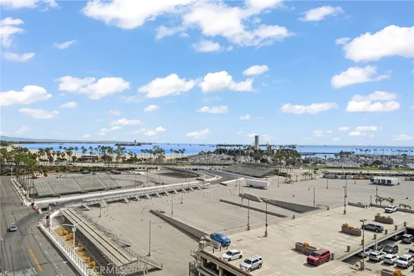 $568,000 | 488 East Ocean Boulevard, Unit 717, Long Beach, CA 90802