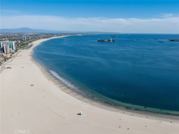 $568,000 | 488 East Ocean Boulevard, Unit 717, Long Beach, CA 90802