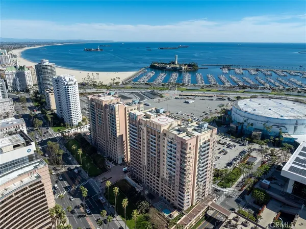$568,000 | 488 East Ocean Boulevard, Unit 717, Long Beach, CA 90802
