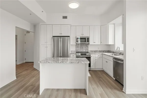 $568,000 | 488 East Ocean Boulevard, Unit 717, Long Beach, CA 90802