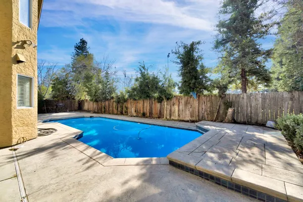 $715,000 | 2034 Wrenwood Avenue, Clovis, CA 93611