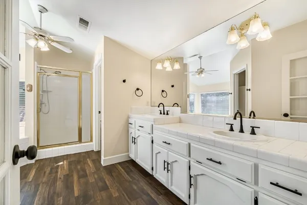 $715,000 | 2034 Wrenwood Avenue, Clovis, CA 93611