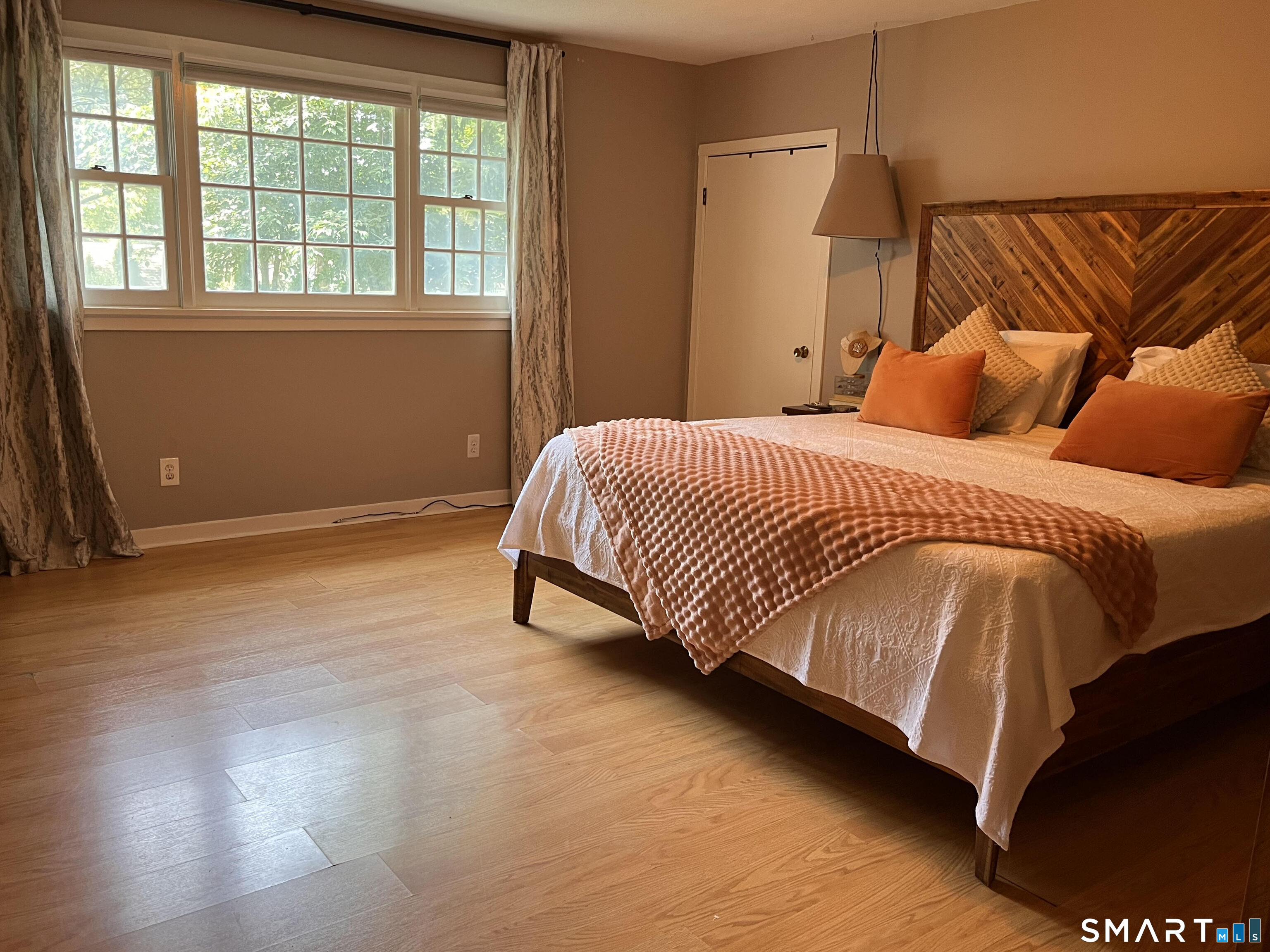 2196 North Benson Road Fairfield, CT 06824 - Photo 17 of 22 Gallery Image 17