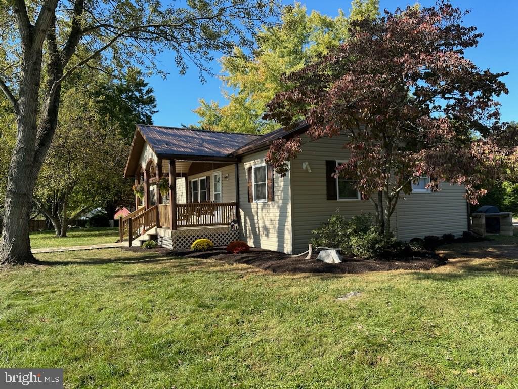 8332 Reichard Road Fairplay, MD 21733 - Photo 4 of 20 Gallery Image 4