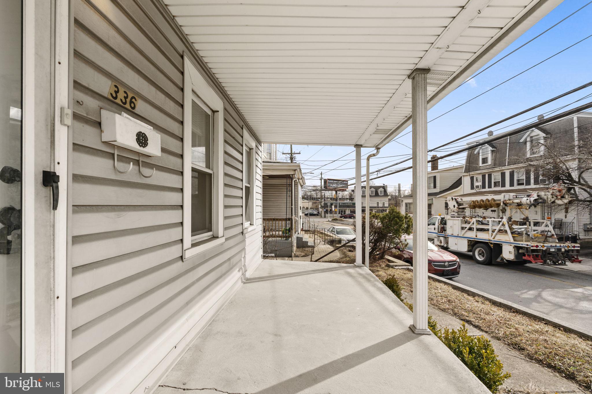 336 Fairview Road Crum Lynne, PA 19022 - Photo 2 of 33 Gallery Image 2