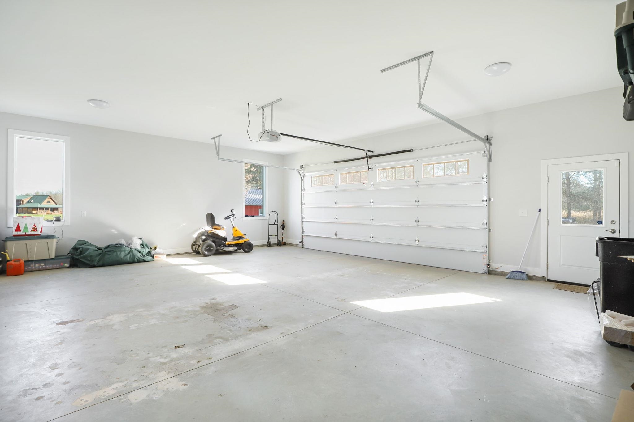 8067 North Nichols Road Flushing, MI 48433 - Photo 31 of 49 50095886-31.JPG