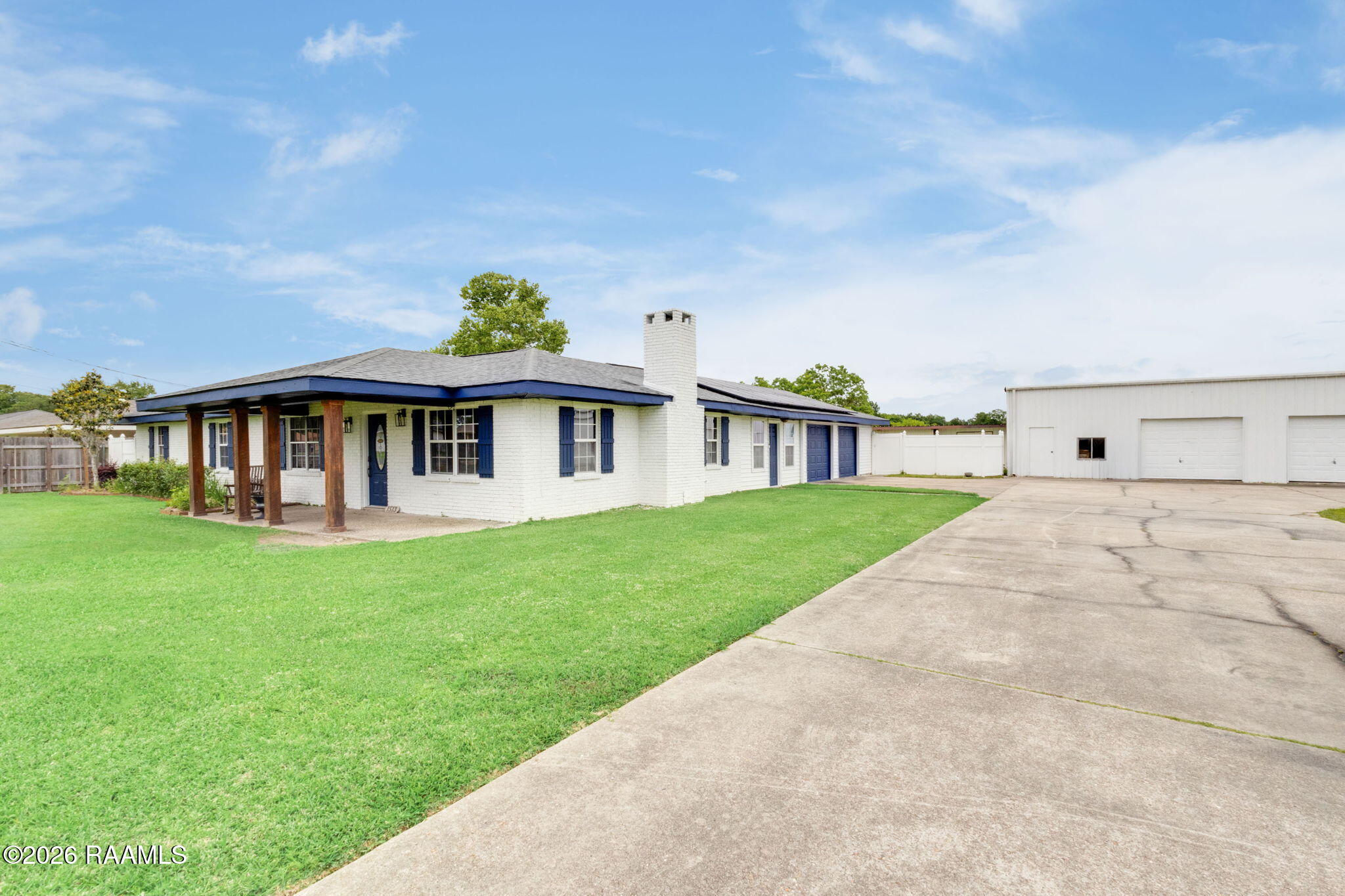 1513 Edwin Drive Rayne, LA 70578 - Photo 20 of 23 Parking
