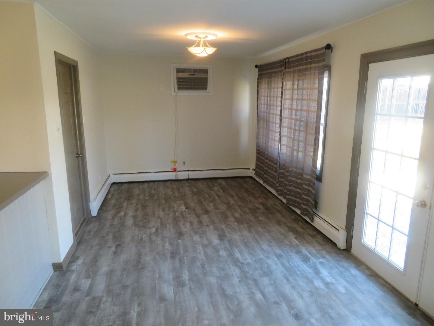 73 Crown Road Levittown, PA 19057 - Photo 9 of 23 Dining Room
