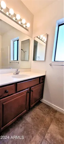 $2,000 | 220 South Paloma, Show Low, AZ 85901