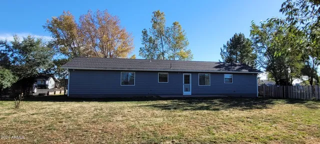 $2,000 | 220 South Paloma, Show Low, AZ 85901