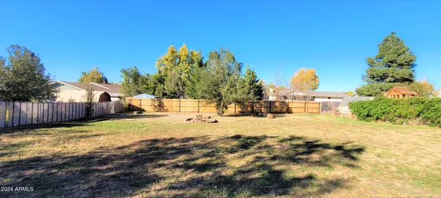 $2,000 | 220 South Paloma, Show Low, AZ 85901