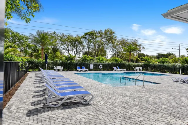 $2,950 | 4519 Hollister Avenue, Lake Worth, FL 33463