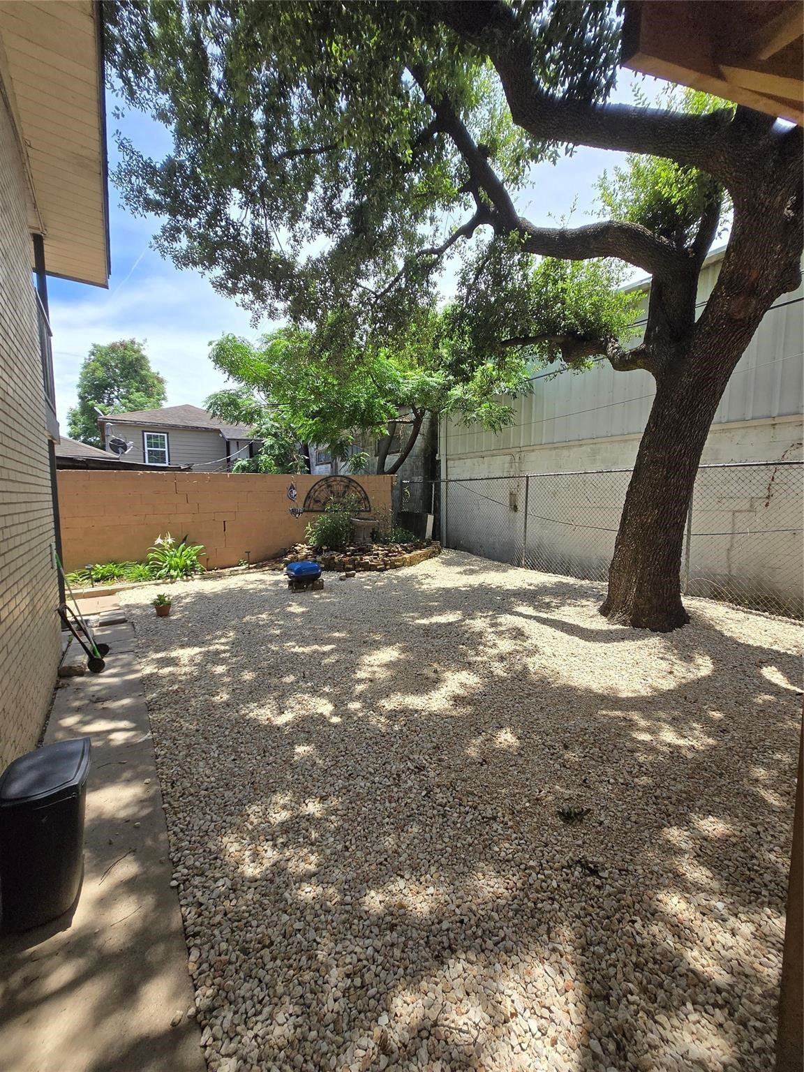 3910 Dallas Street, Unit 6 Houston, TX 77023 - Photo 9 of 9