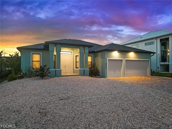 $999,000 | 2419 Carambola Lane, St. James City, FL 33956