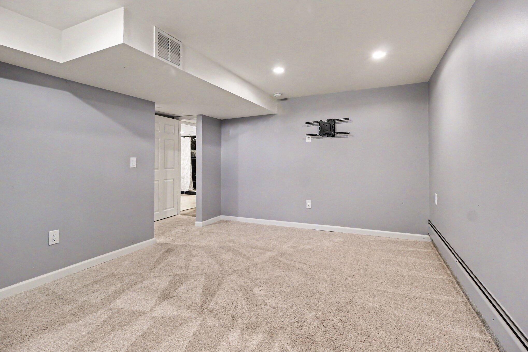 7610 Willis Road Ypsilanti, MI 48197 - Photo 27 of 38 024_file_1749