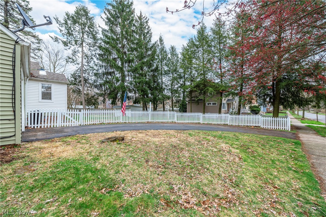 3944 Bluestone Road Cleveland Heights, OH 44121 - Photo 32 of 35