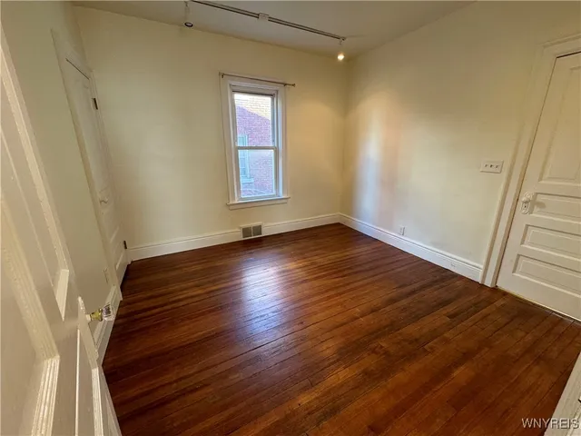 $1,400 | 401 Parkside Avenue, Buffalo, NY 14216