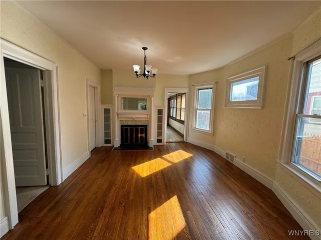 $1,400 | 401 Parkside Avenue, Buffalo, NY 14216