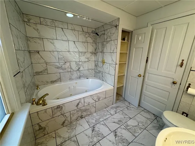 $1,400 | 401 Parkside Avenue, Buffalo, NY 14216