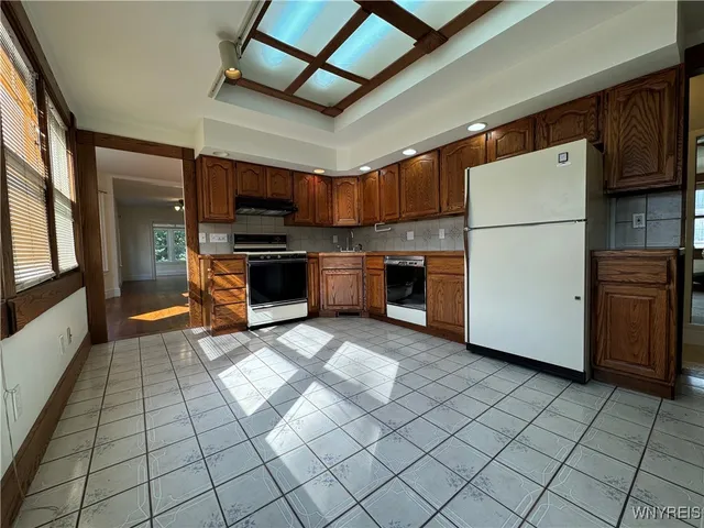 $1,400 | 401 Parkside Avenue, Buffalo, NY 14216