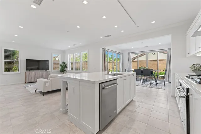 $1,700,000 | 87 Darby, Irvine, CA 92620