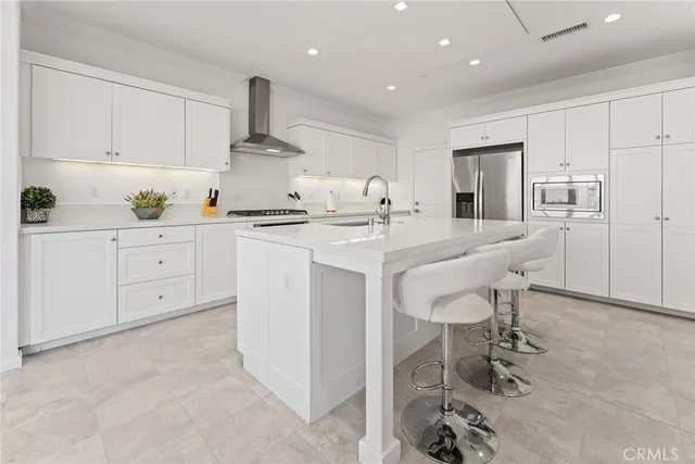 $1,700,000 | 87 Darby, Irvine, CA 92620