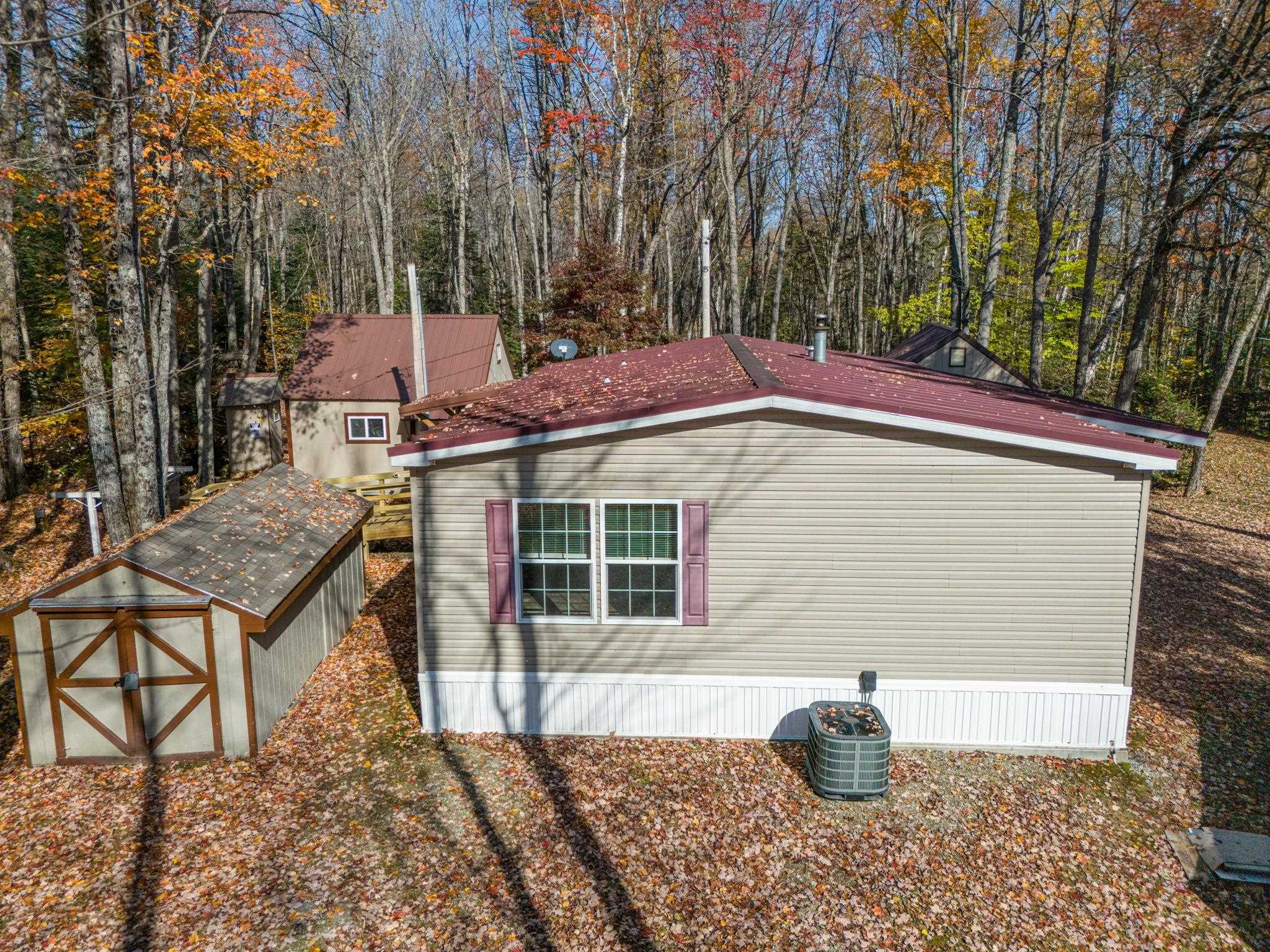285 Wilderness Road Bethlehem, NH 03574 - Photo 5 of 48 Gallery Image 5