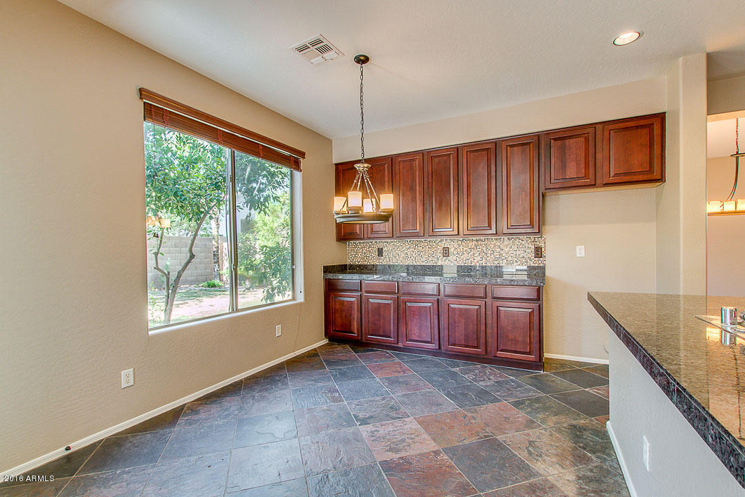 6539 West Jomax Road Phoenix, AZ 85083 - Photo 15 of 45 16-Jomax reshoot