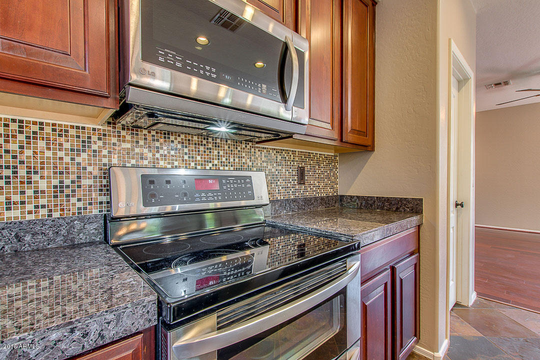 6539 West Jomax Road Phoenix, AZ 85083 - Photo 21 of 45 20-Jomax reshoot