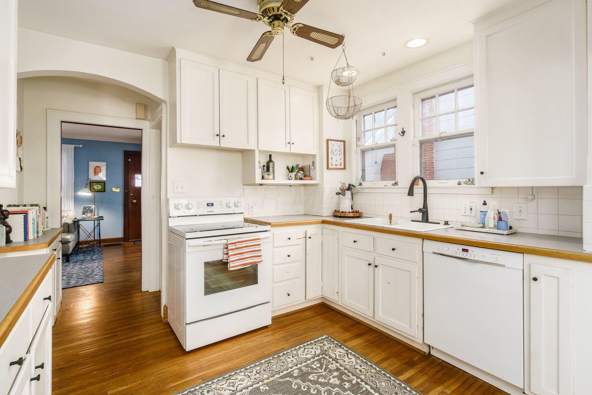 648 South Cassingham Road Columbus, OH 43209 - Photo 22 of 55