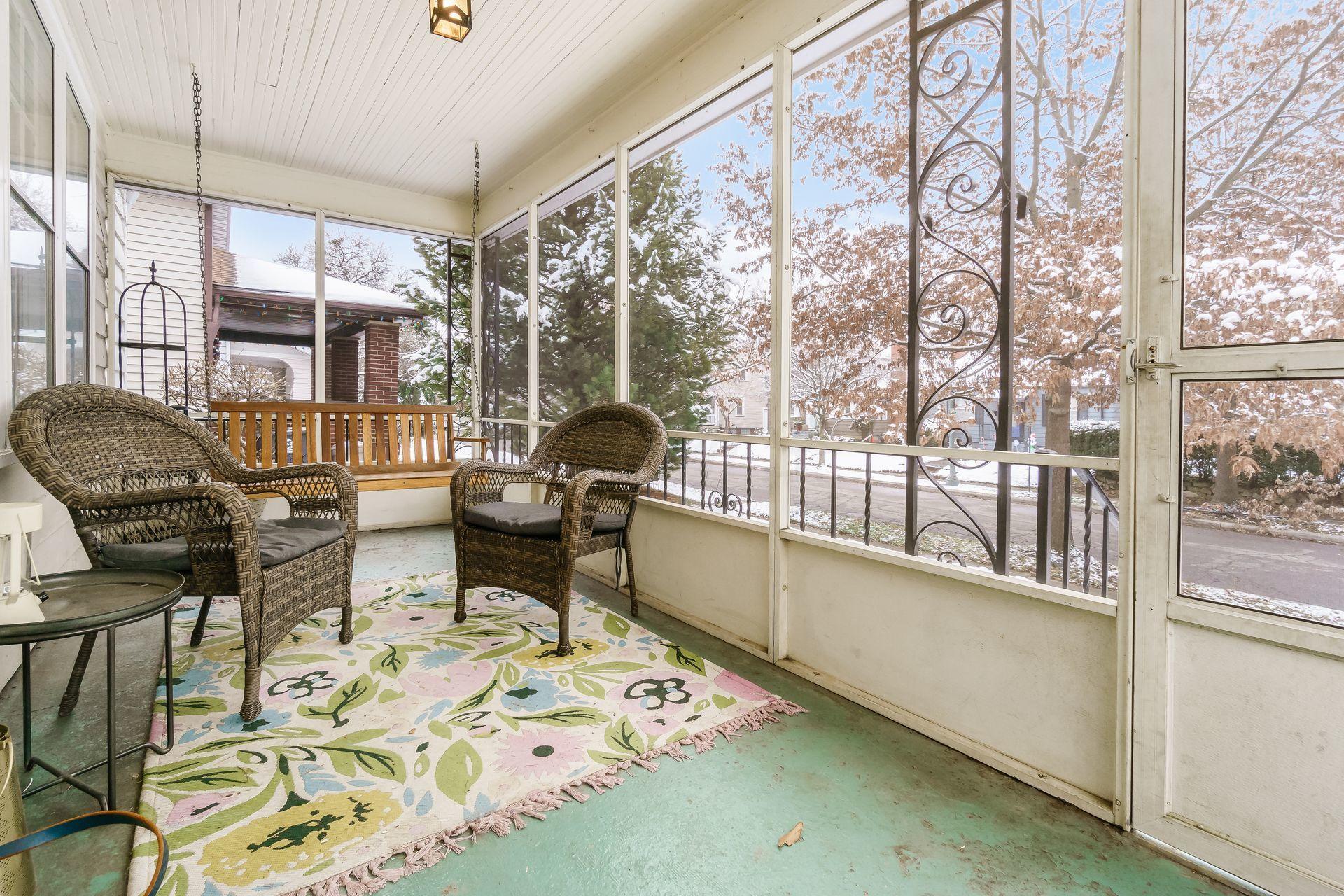 648 South Cassingham Road Columbus, OH 43209 - Photo 5 of 55