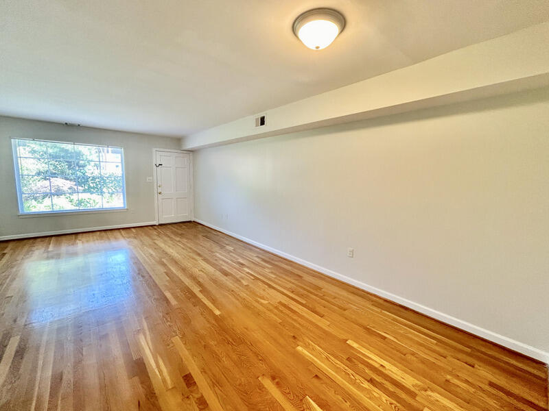 1801 Grandin Road Southwest, Unit 2016 SHERWOOD Roanoke, VA 24015 - Photo 11 of 31 IMG_5094