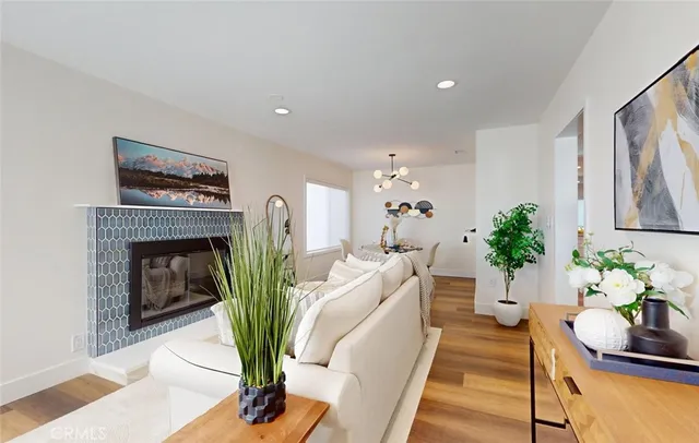 $1,249,000 | 5672 Pepperwood Avenue, Lakewood, CA 90712