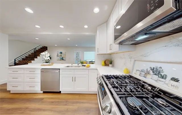 $1,249,000 | 5672 Pepperwood Avenue, Lakewood, CA 90712