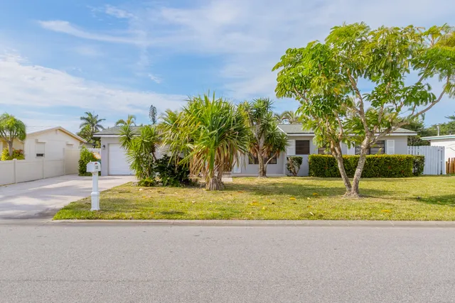 $3,250 | 115 Sea Park Boulevard, Satellite Beach, FL 32937