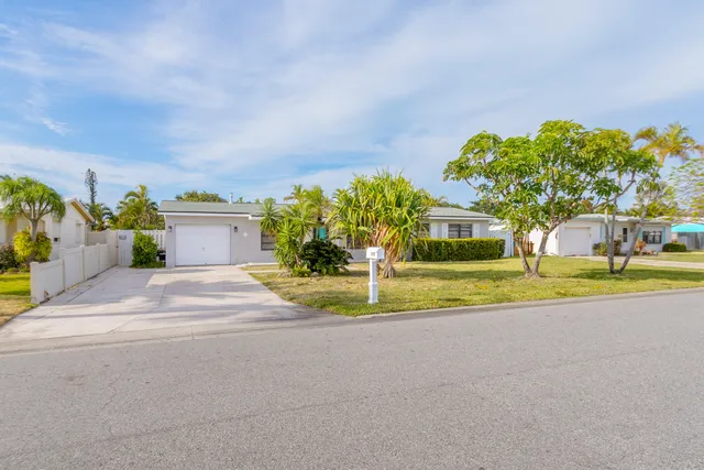 $3,250 | 115 Sea Park Boulevard, Satellite Beach, FL 32937