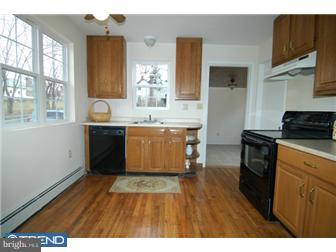 137 Gelsinger Road Sinking Spring, PA 19608 - Photo 3 of 12