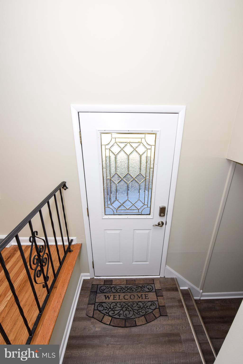 1119 Banes Road Southampton, PA 18966 - Photo 3 of 19 Entrance