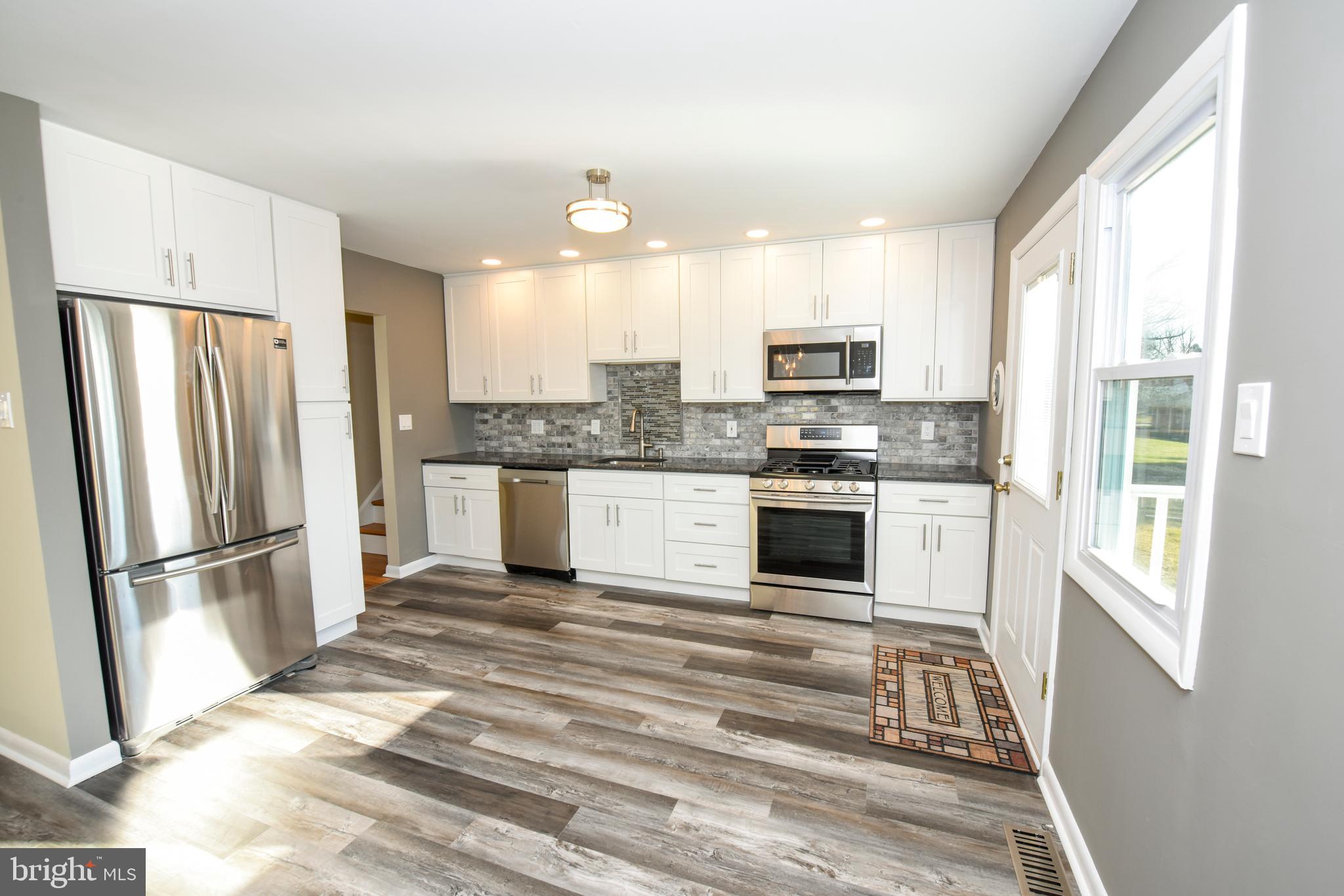 1119 Banes Road Southampton, PA 18966 - Photo 7 of 19 Kitchen