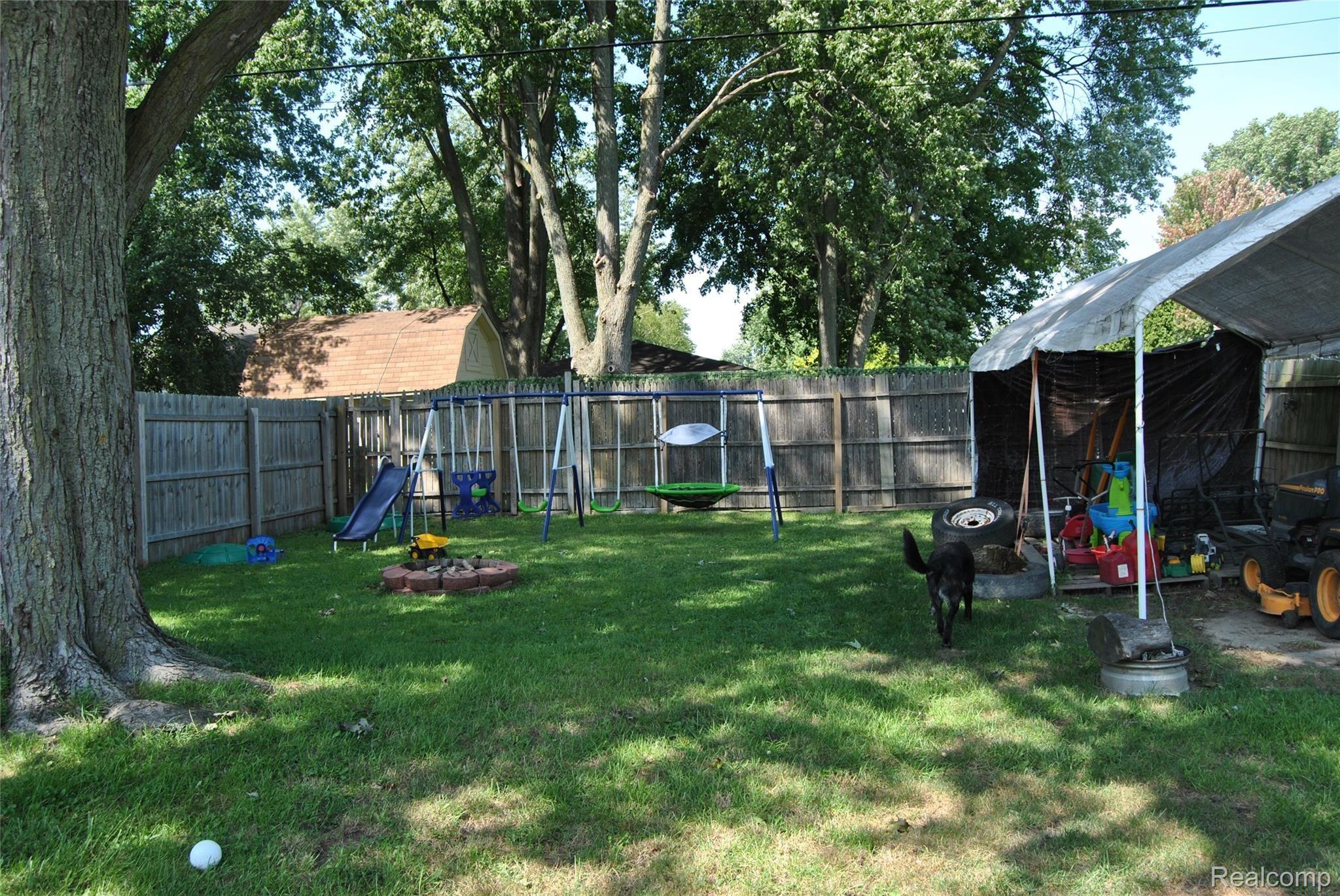 610 Chartier Road Marine City, MI 48039 - Photo 3 of 19 DSC_0346.JPG