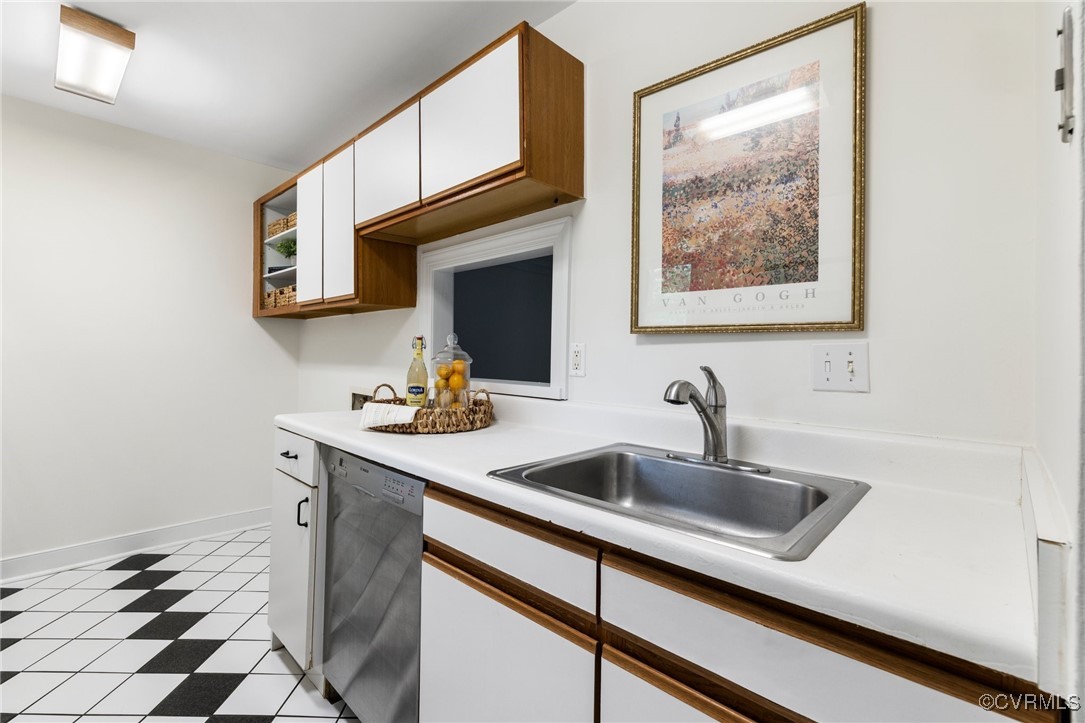 11719 South Briar Patch Drive Midlothian, VA 23113 - Photo 5 of 21 a kitchen with a sink cabinets and a microwave oven